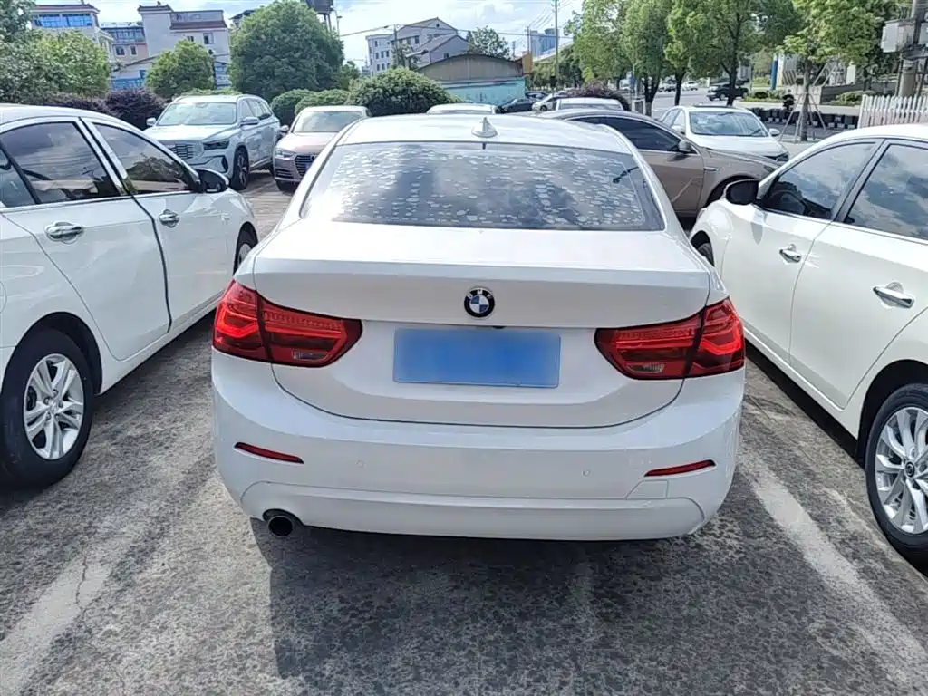 BMW 1 Series 2019 118i Fashion Edition фото 6
