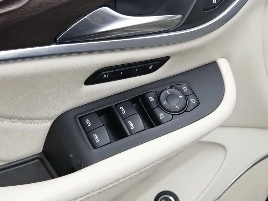 Buick Enclave, миниатюра 9