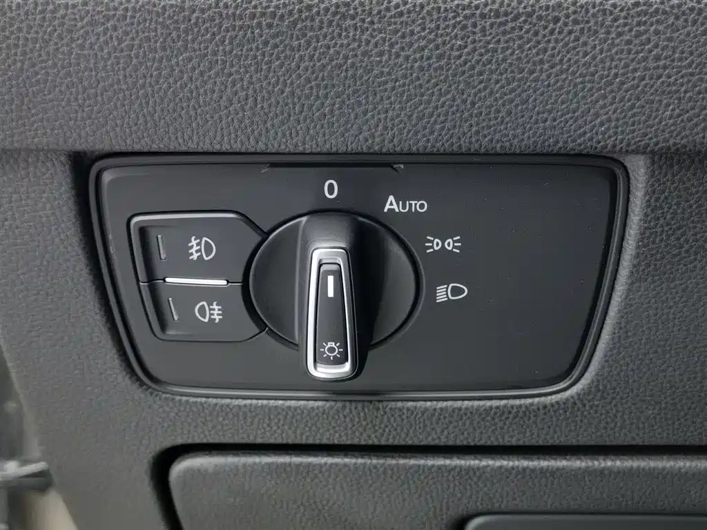 Volkswagen Magotan 2018 330TSI DSG Premium фото 21