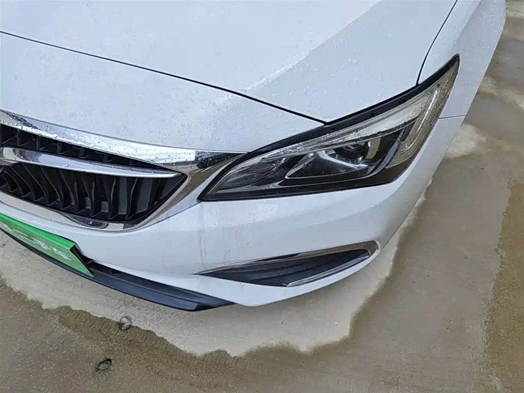 Buick Verano 2018 Sedan 15S Automatic Leading фото 24