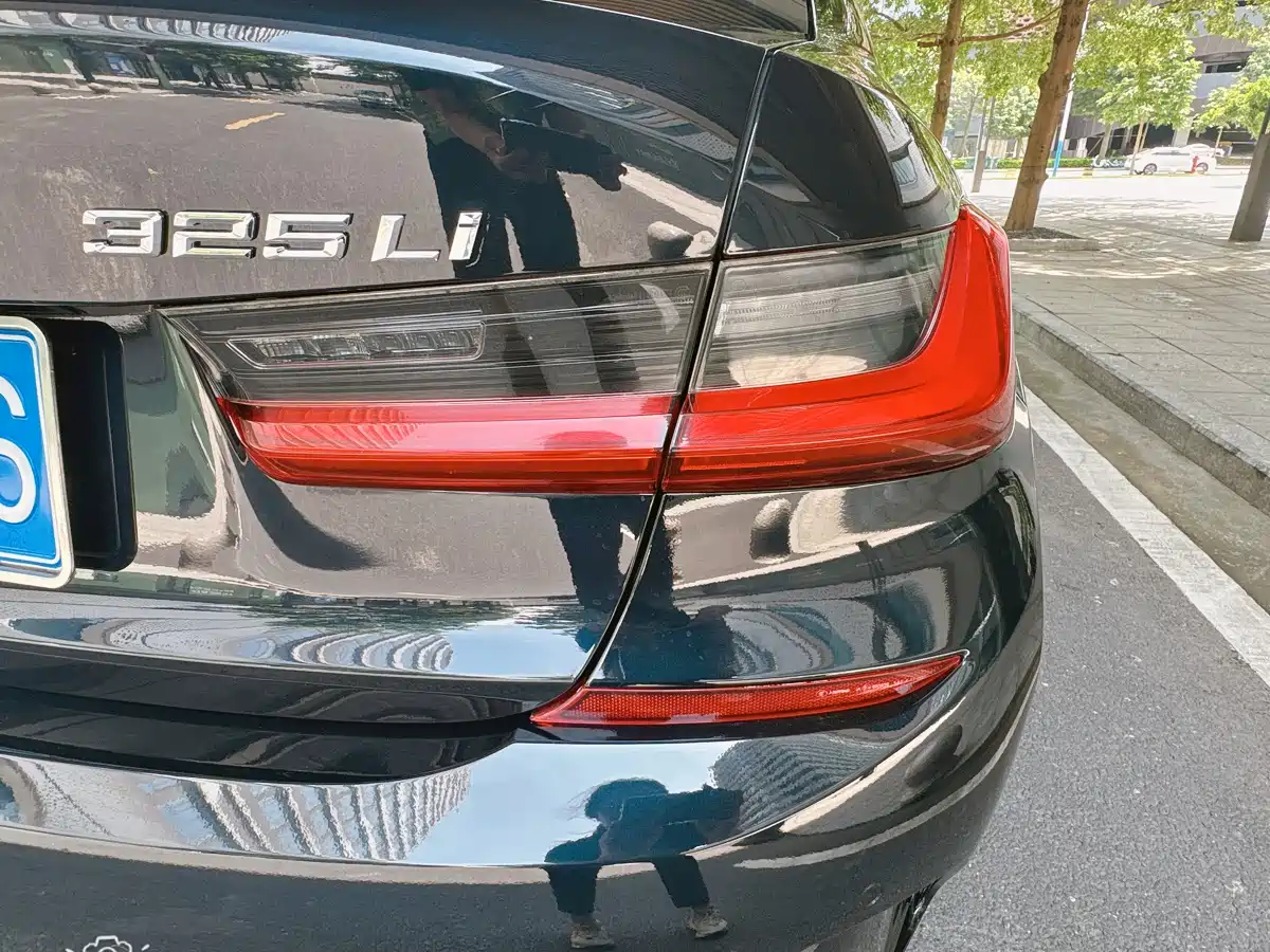 BMW 3 Series 2020 325Li M Sport Package фото 12