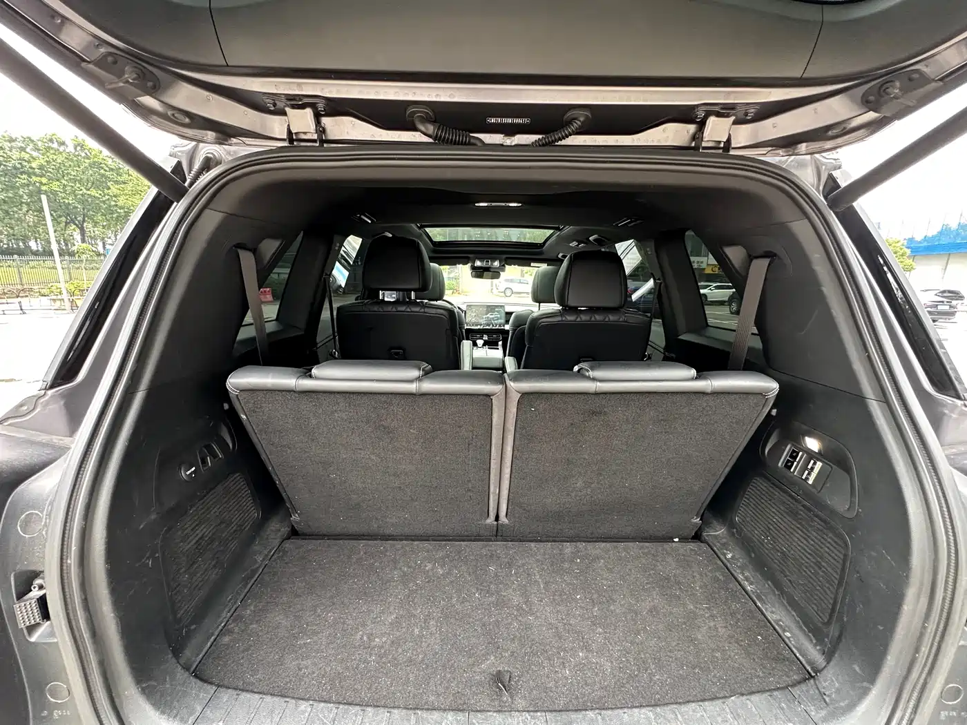 GAC Trumpchi Trumpchi GS8 2022 Dual Engine Series 2.0TM 2WD Premium Edition (6-Seater) фото 42