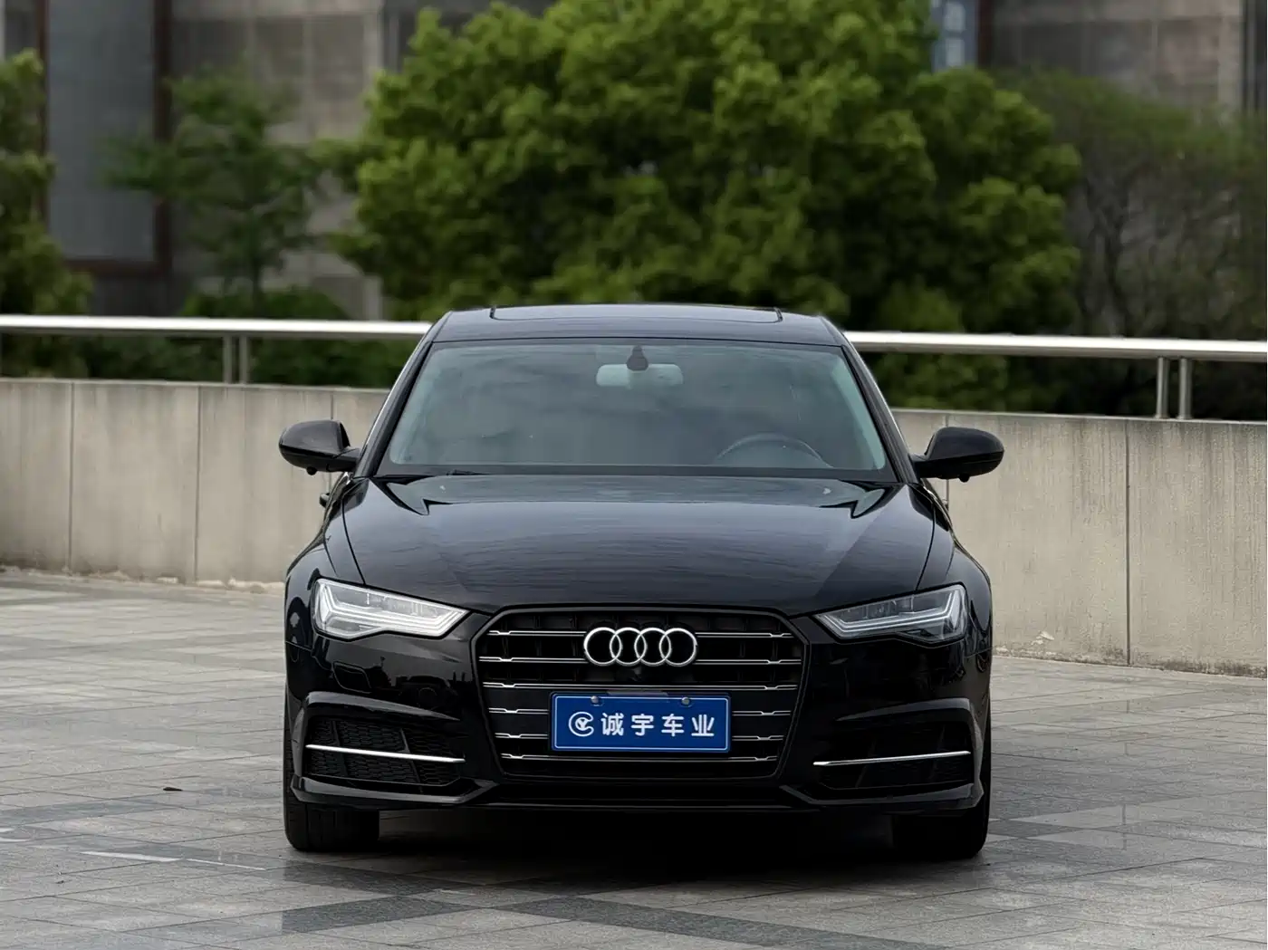 Audi A6L 2018 30th Anniversary 35 TFSI Fashion фото 2