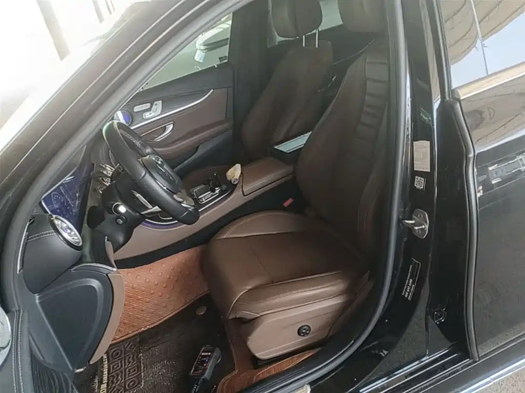 Mercedes-Benz E-Class 2019 Facelift E 300 L Sport Fashion фото 15