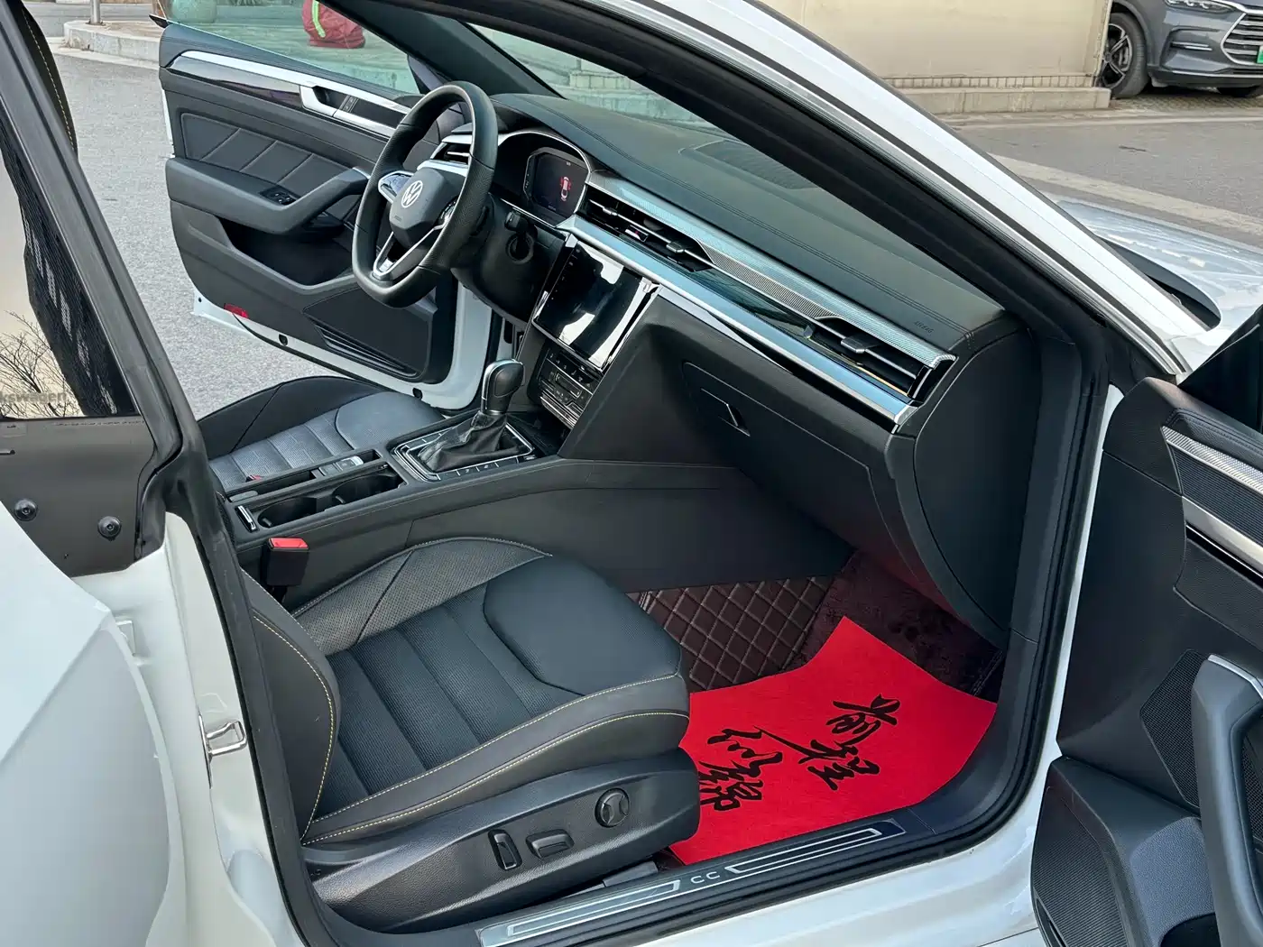 Volkswagen FAW-Volkswagen CC 2023 380TSI Eye-catching Edition фото 6
