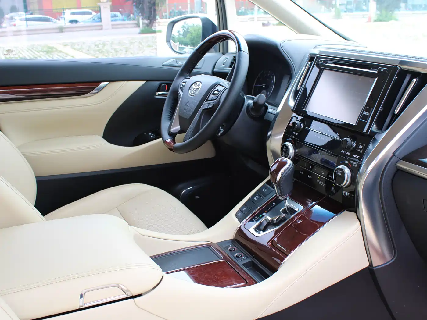 Toyota Alphard 2015 3.5L Luxury Edition фото 15