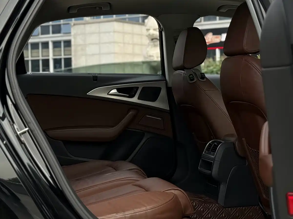Audi A6L 2018 30th Anniversary 35 TFSI Fashion фото 15