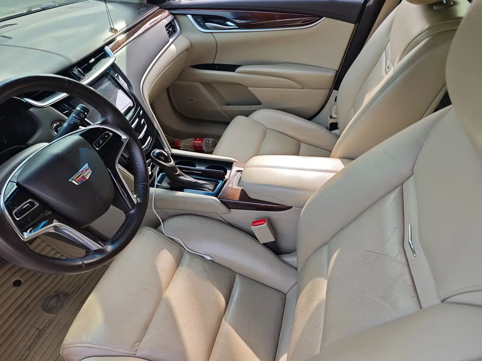 Photo 5 - Cadillac XTS