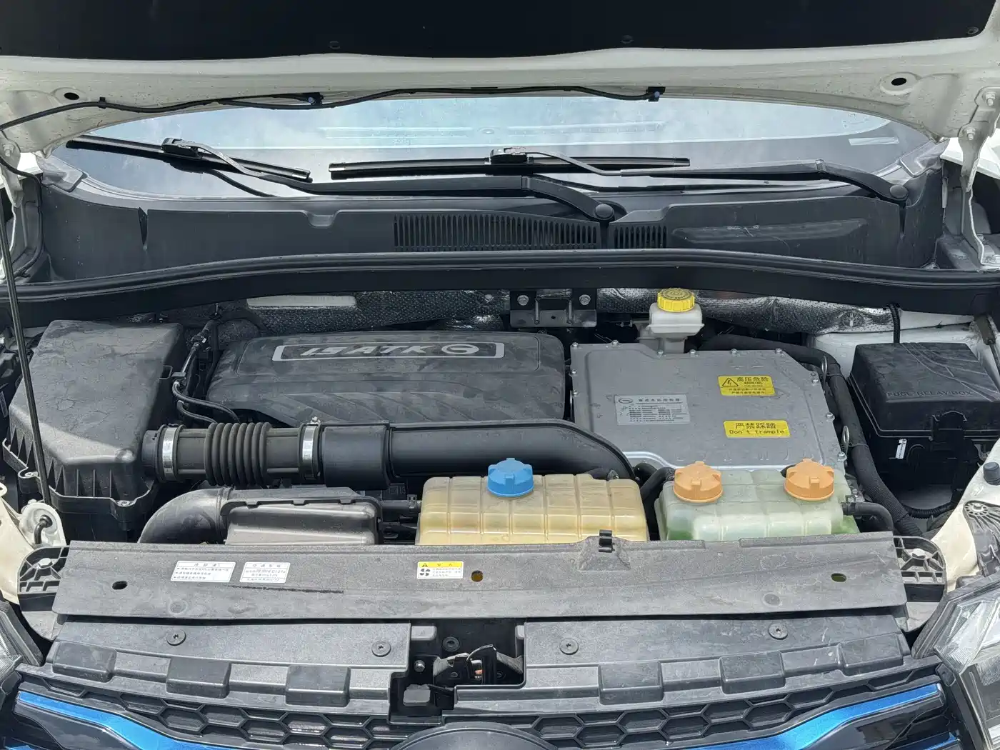 GAC Trumpchi Trumpchi GS4 New Energy 2017 1.5L PHEV Premium Edition фото 11