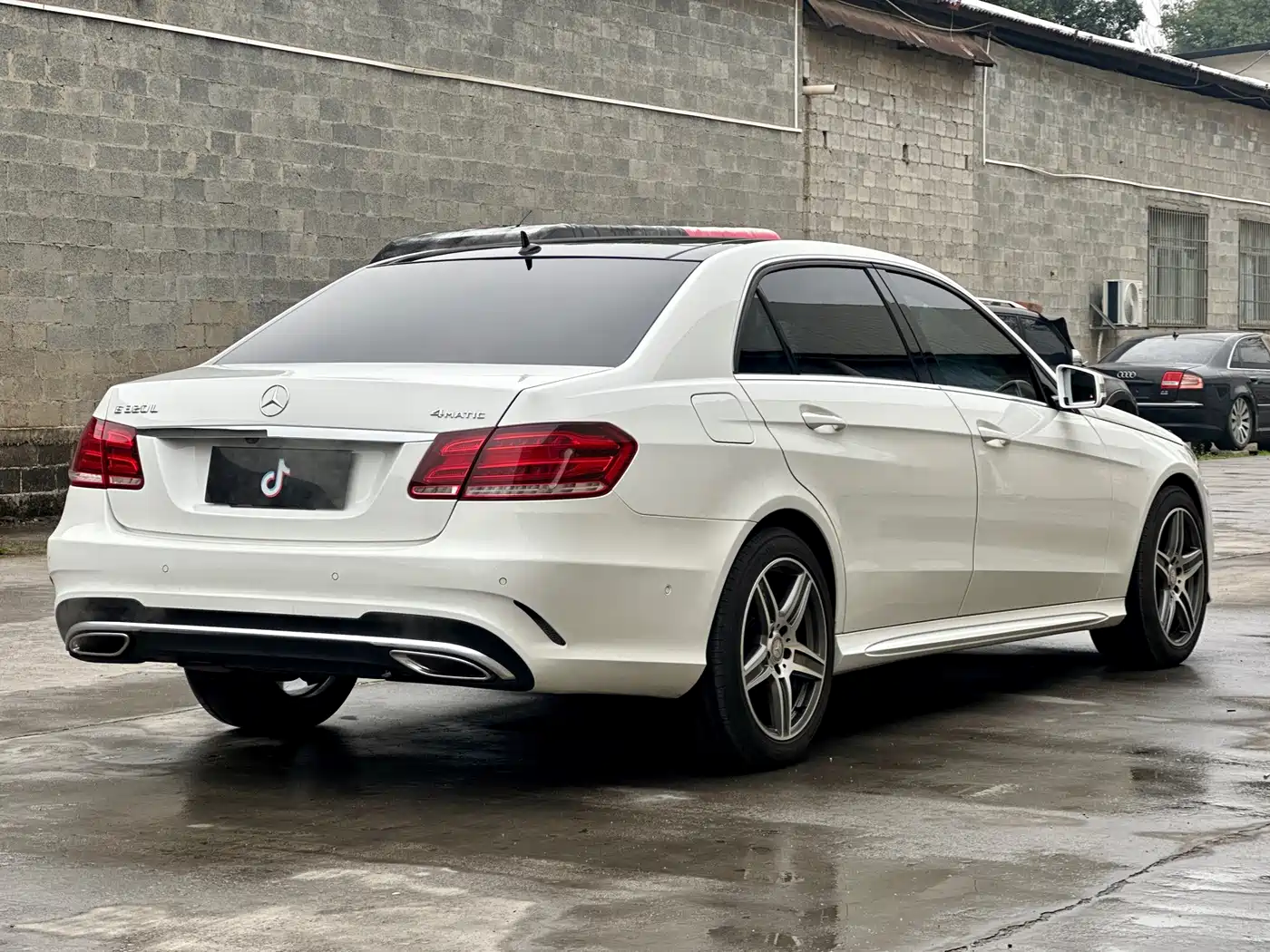 Mercedes-Benz E-Class 2015 E 320 L Sport 4MATIC фото 7