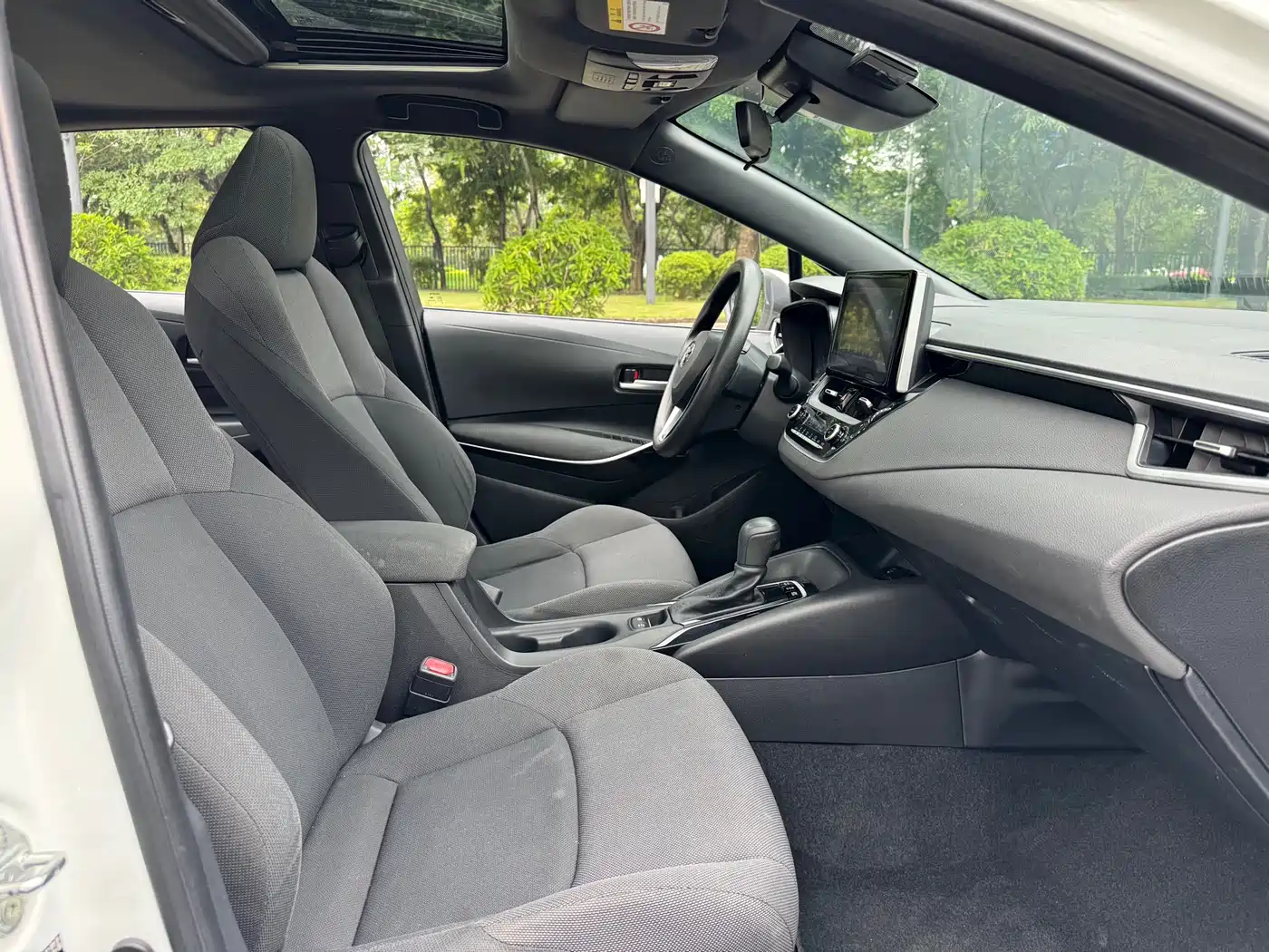 Toyota Levin 2019 Hybrid 1.8H E-CVT Luxury Edition China VI фото 5