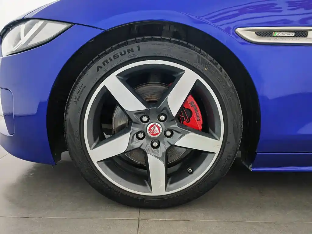 Jaguar XE 2017 2017 2.0T 200PS R-Sport