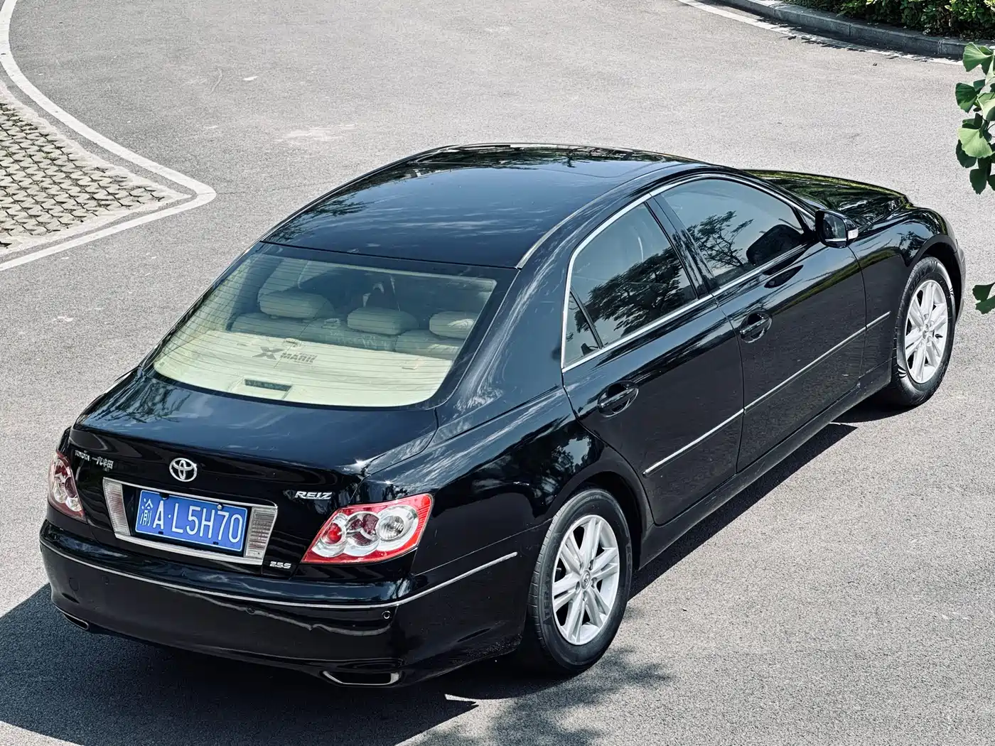Toyota Reiz 2008 2.5S Special Commemorative Edition фото 5