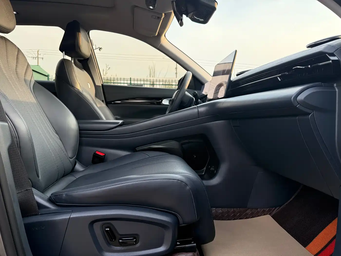 GEELY GALAXY GALAXY E5