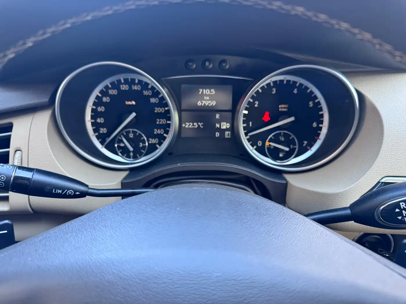 Mercedes-Benz R-Class 2017 R 320 4MATIC Business Collector's Edition фото 9