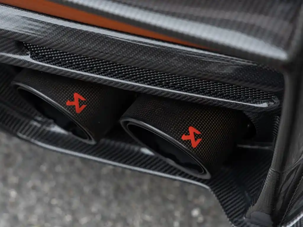 Nissan GT-R 2017 3.8T Flagship Edition фото 10