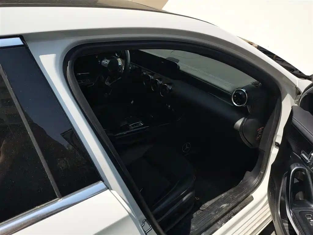 Mercedes-Benz A-Class 2019 A 200 L Sport Sedan фото 20