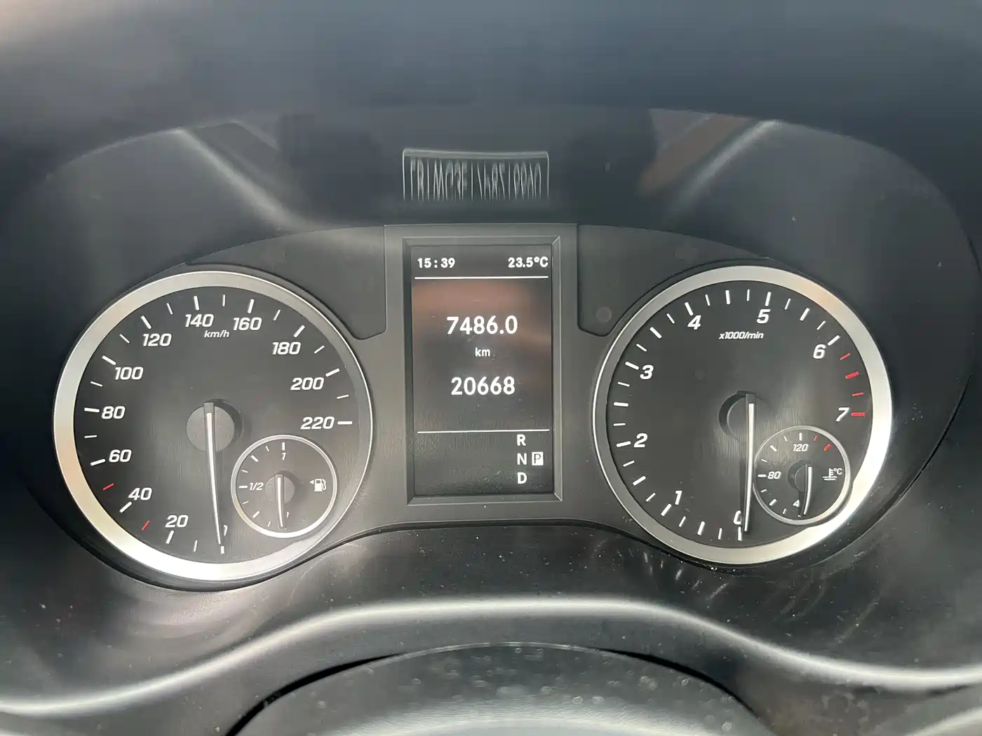 Mercedes-Benz Vito 2023 2.0T Elite 9-Seater фото 8