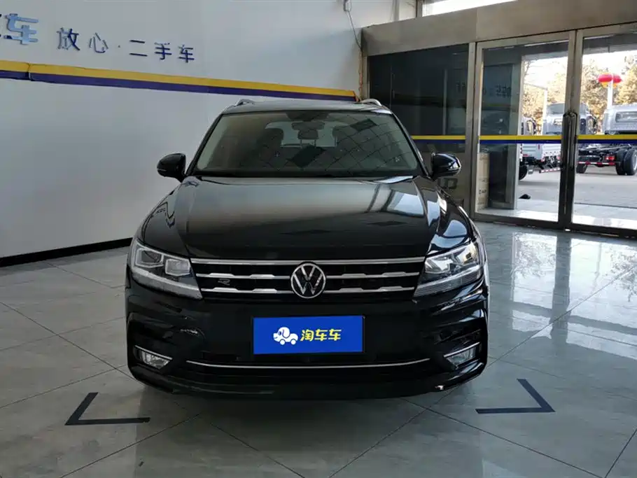 Volkswagen Tiguan L 2021 330TSI Automatic 2WD R-Line Premium фото 2