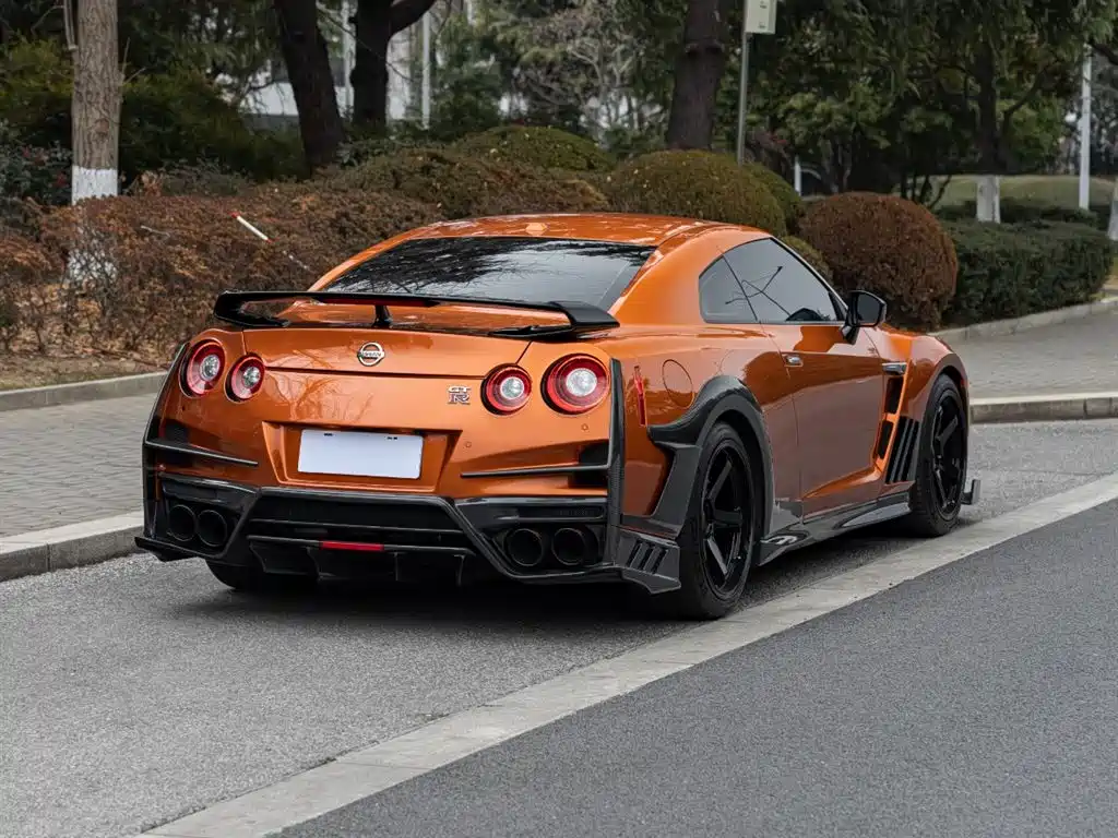 Nissan GT-R 2017 3.8T Flagship Edition фото 4