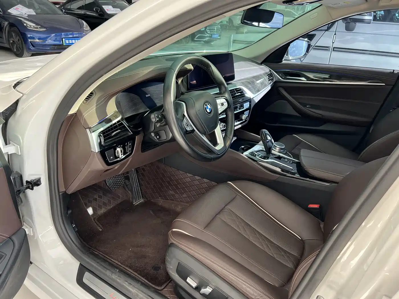 BMW 5 Series 2022 525Li Luxury Package фото 7
