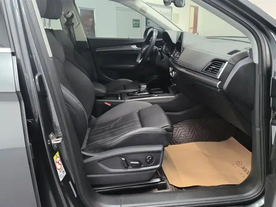 Audi Q5L 2022 45T Luxury Dynamic фото 8