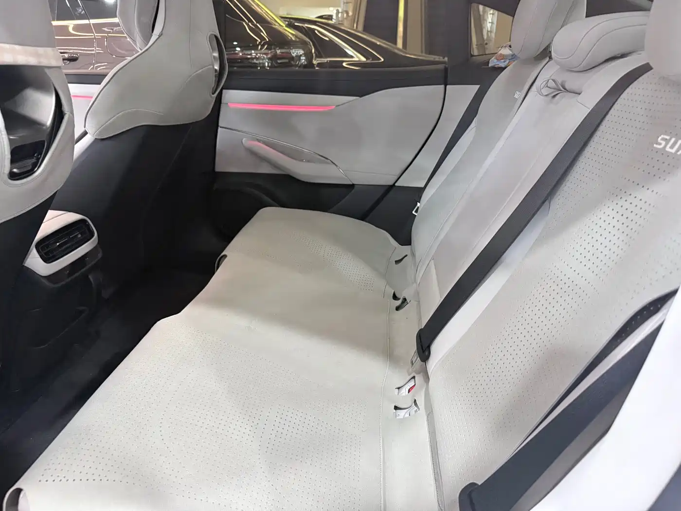 Xiaomi Auto Xiaomi SU7 2024 RWD Long Range Intelligent Driving Edition фото 12