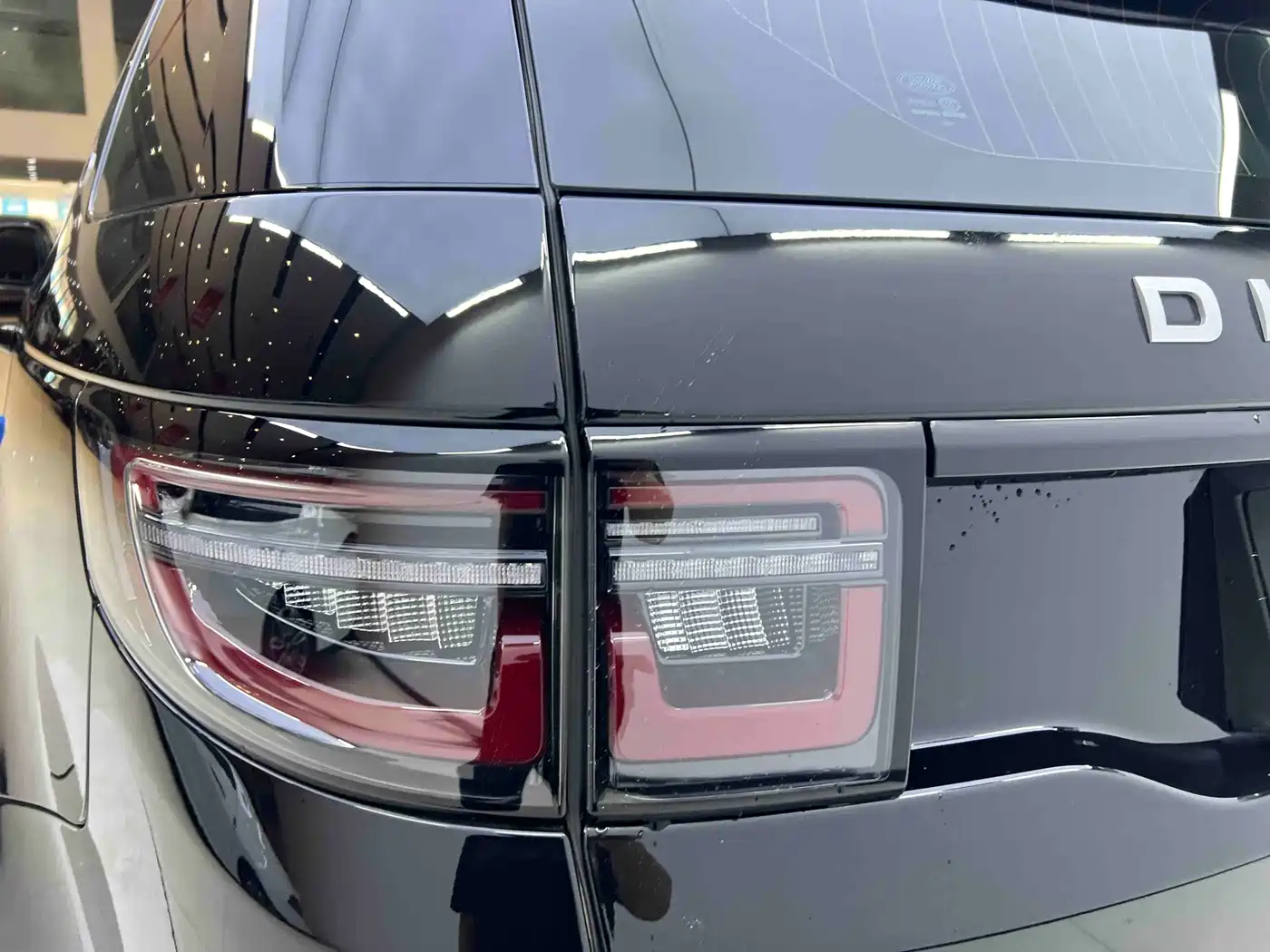 Land Rover Discovery Sport 2025 249PS Exploration Special Edition фото 8