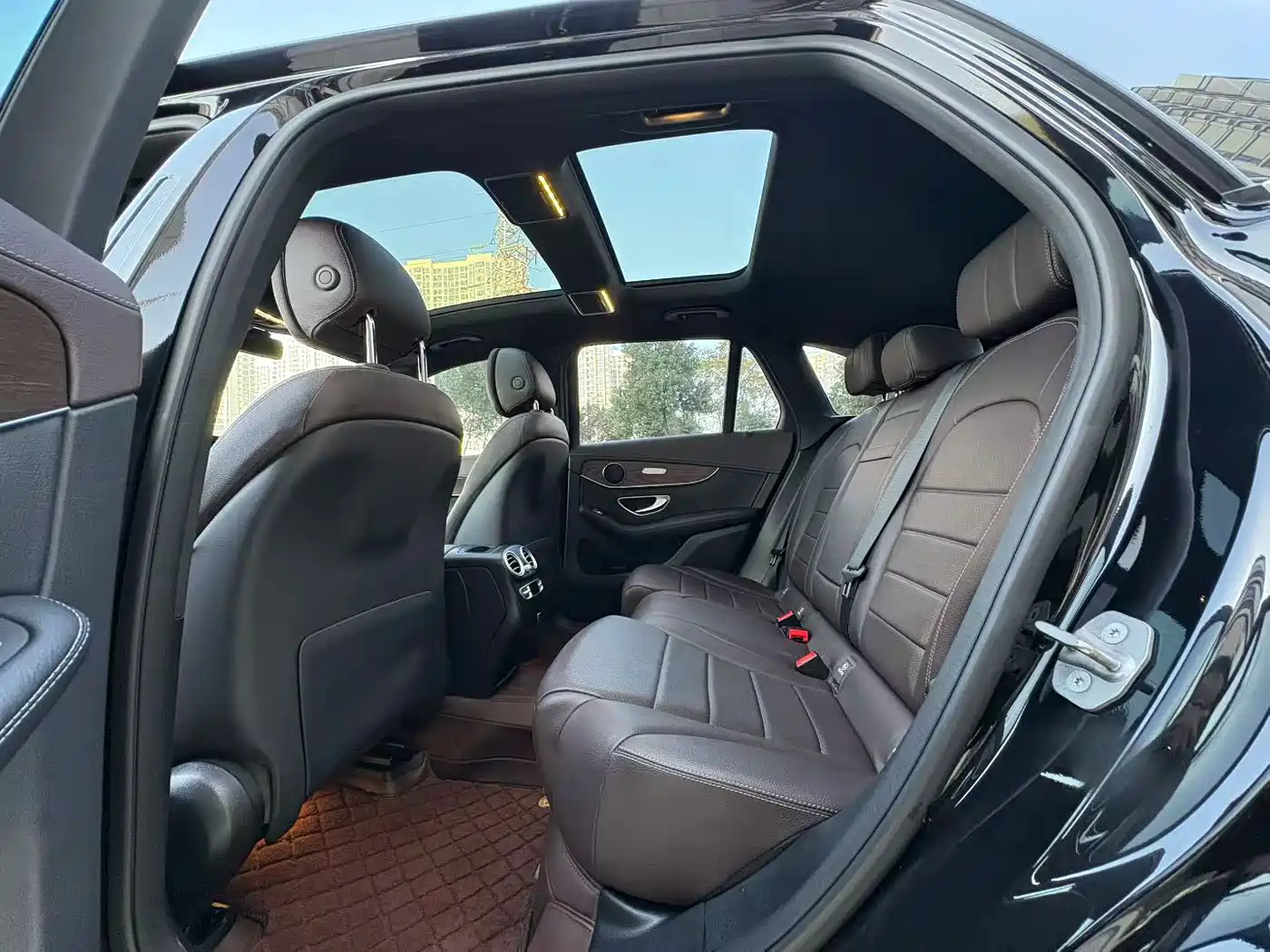 Mercedes-Benz GLC 2022 Facelift GLC 300 L 4MATIC Dynamic фото 4