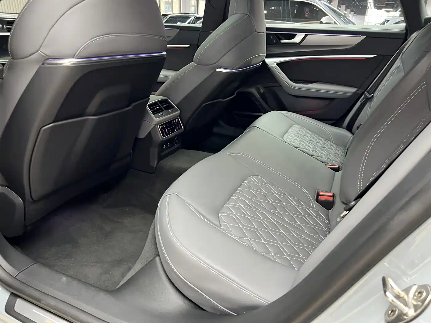 Audi A7L 2025 2024 45 TFSI quattro RS Kit Racing Edition