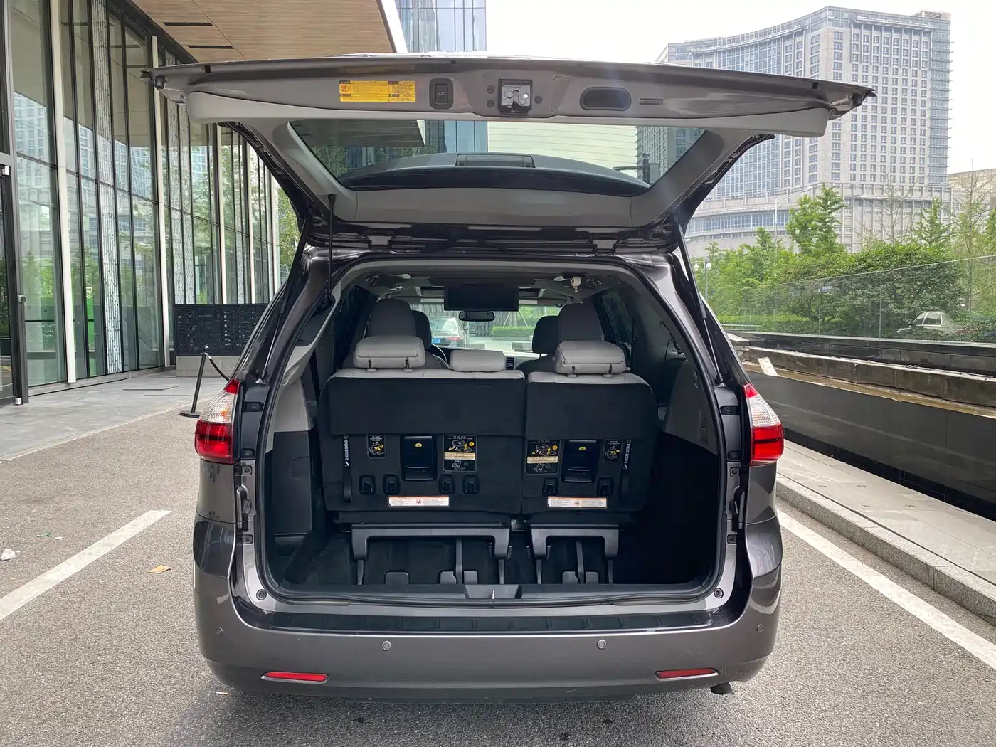 Toyota Sienna 2015 3.5L 4WD L фото 24