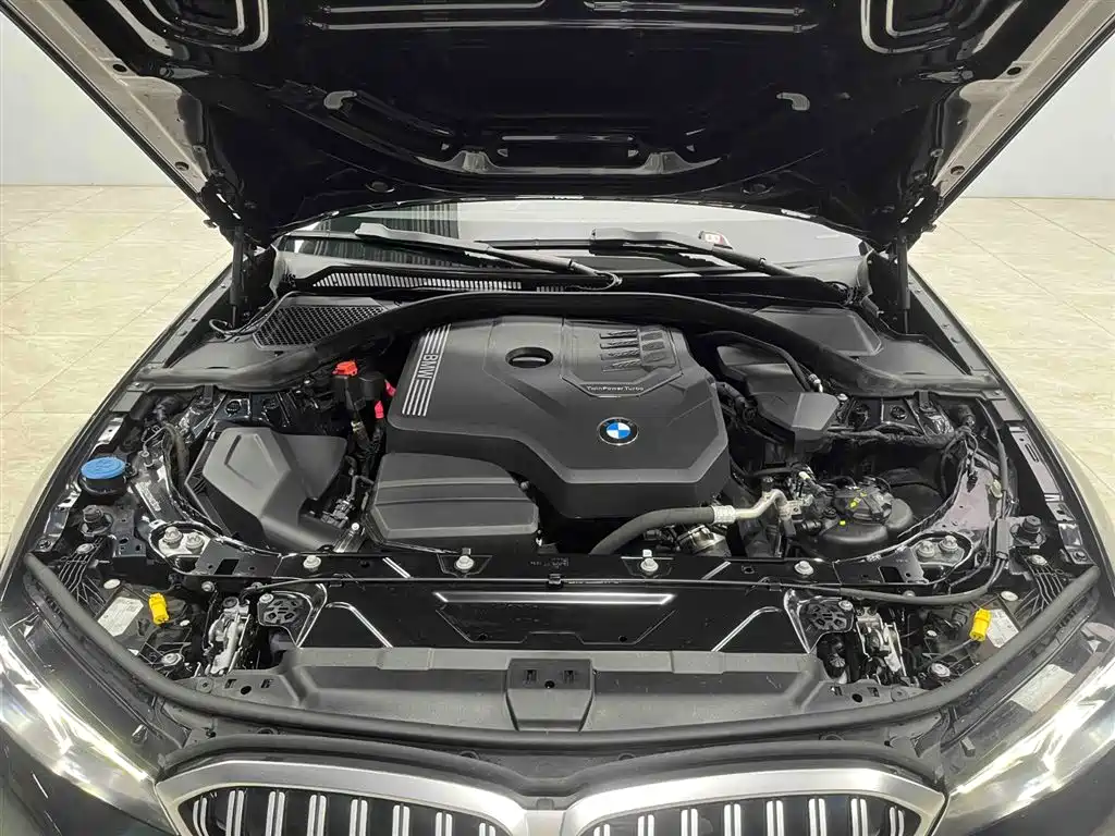 BMW 3 Series 2023 320Li M Sport Package фото 20