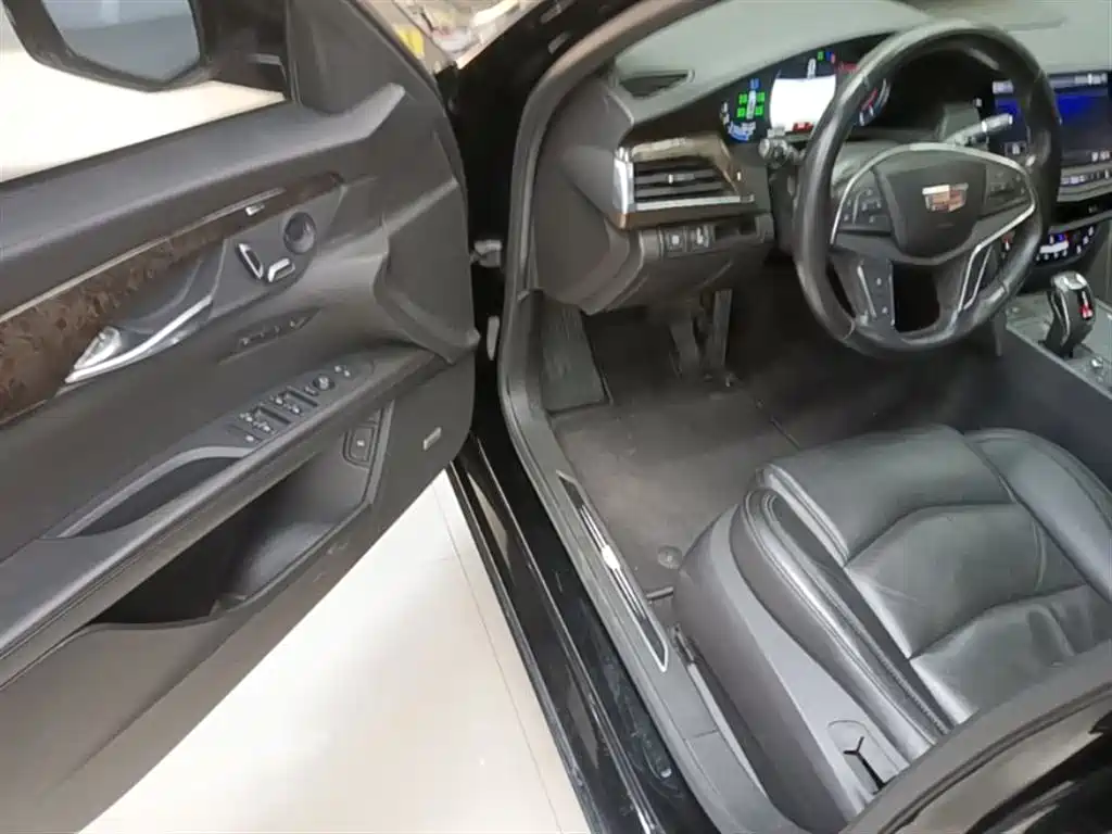 Cadillac CT6 2019 28T Luxury Model фото 16
