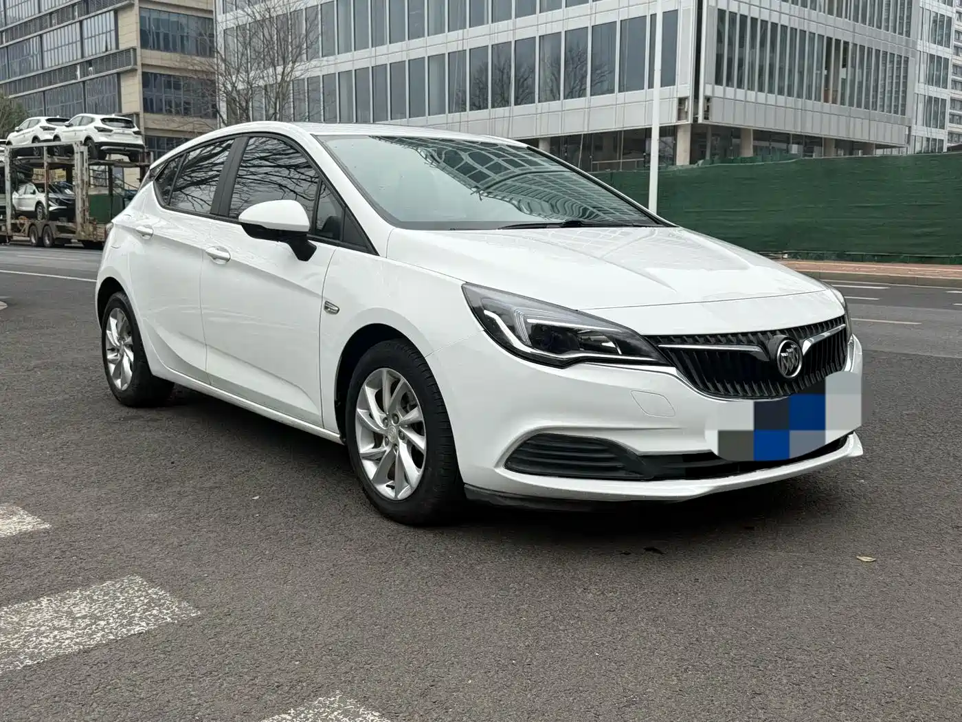 Buick Verano 2018 Hatchback 15S Automatic Progressive фото 3