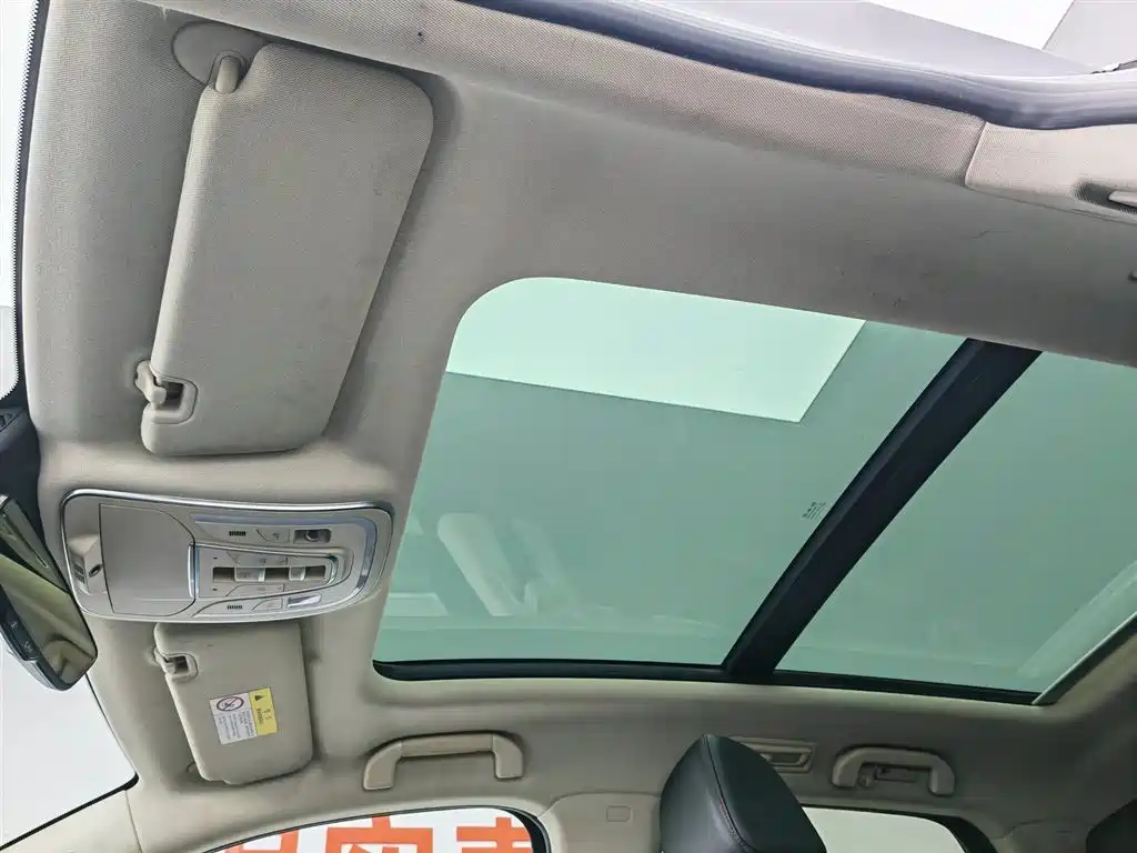 BYD Tang New Energy 2018 DM 2.0T AWD Smart Connection Enjoy Edition 7-Seater China V фото 14