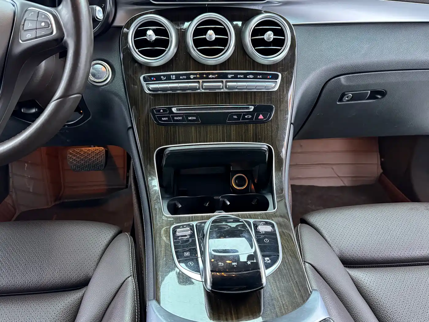 Mercedes-Benz GLC 2018 GLC 260 4MATIC Luxury фото 9