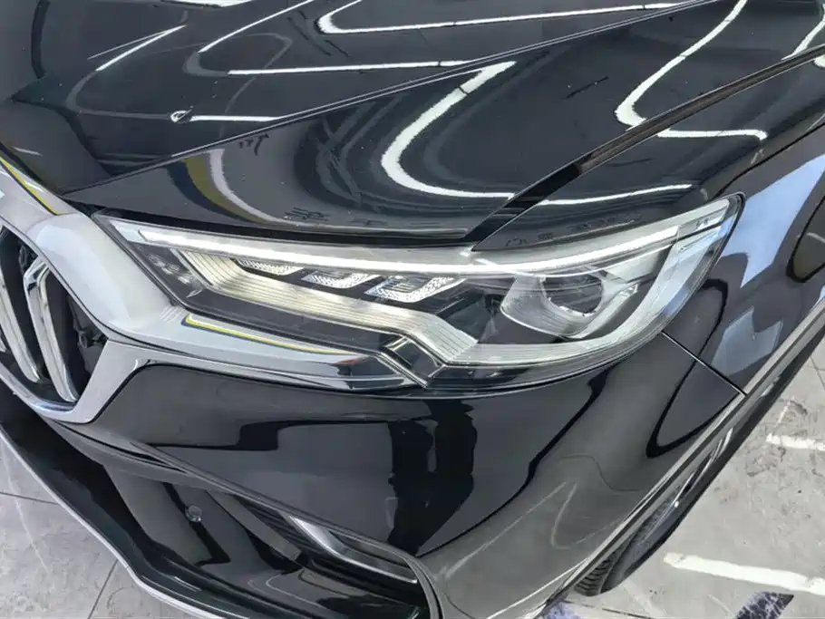 Hongqi HS5 2022 Facelift 2.0T Smart Flag Enjoyment Edition фото 5