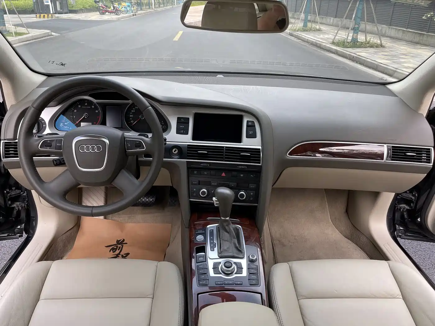 Audi A6L 2011 Model 2.4L Luxury фото 8