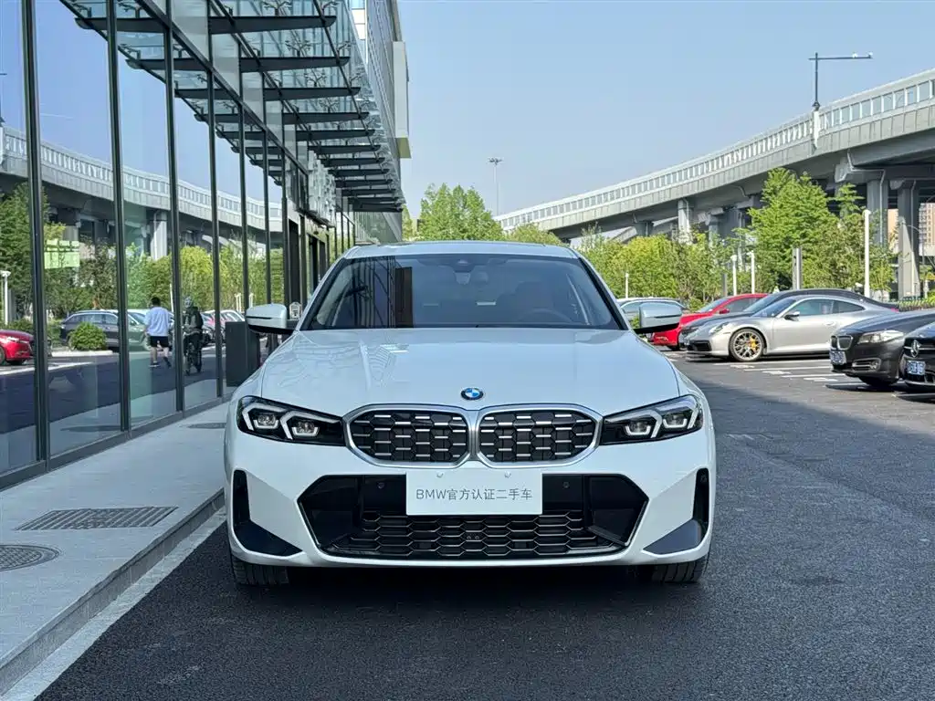 BMW 3 Series 2023 325Li M Sport Package фото 3