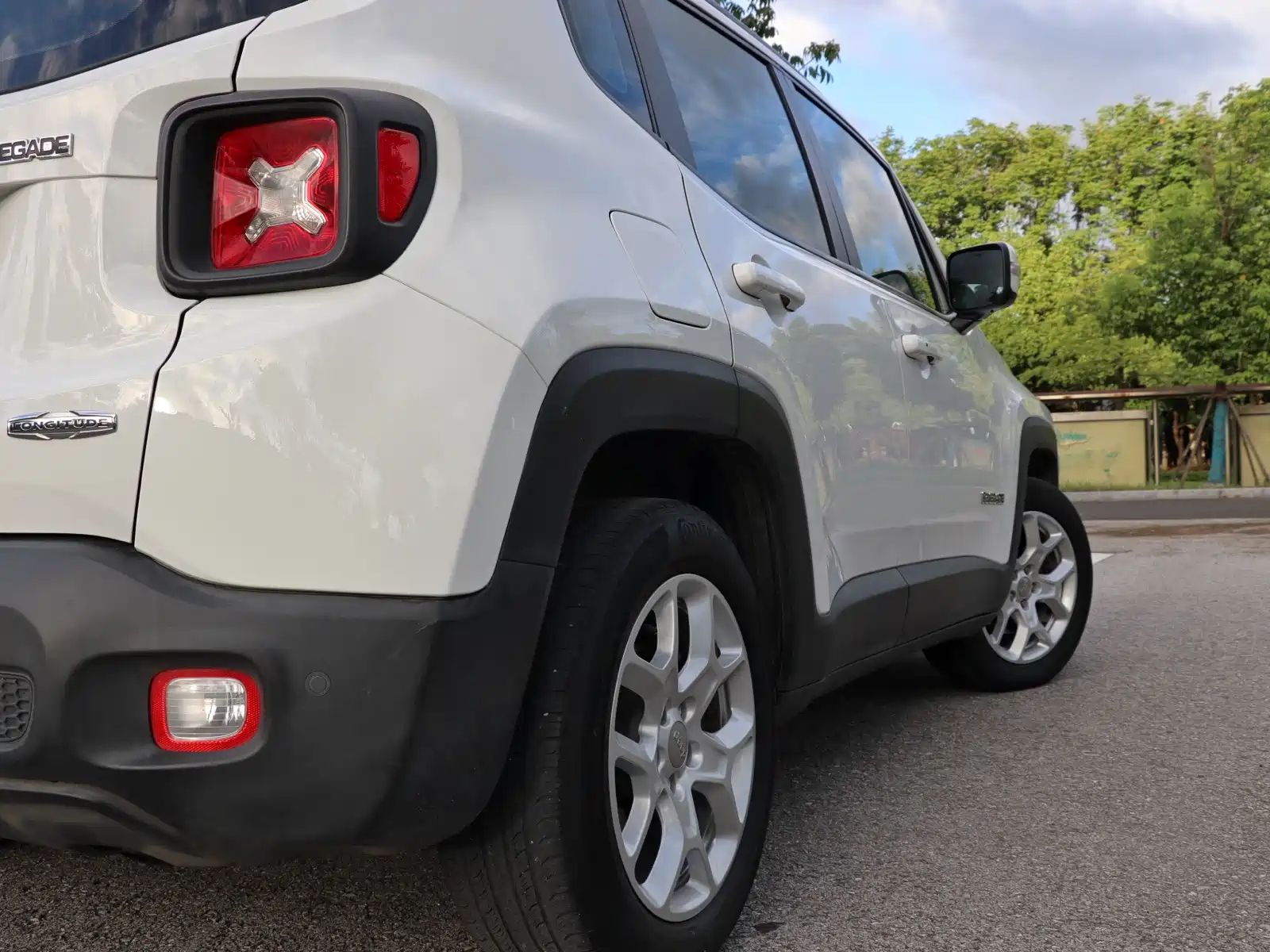 صورة 22 - Jeep Renegade