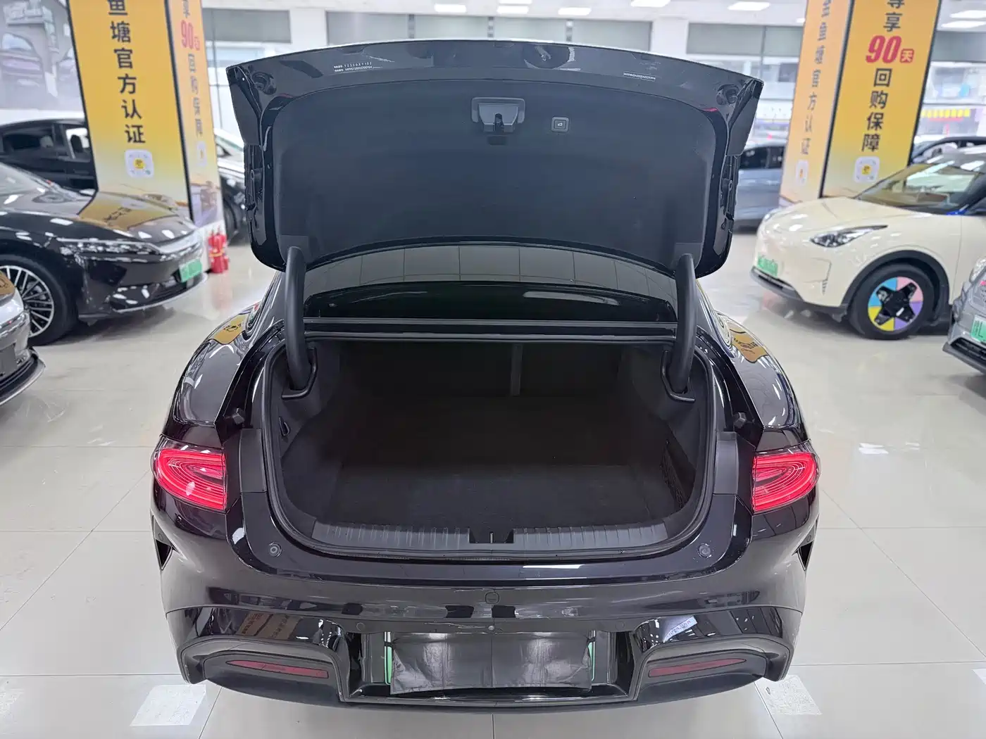 Xiaomi Auto Xiaomi SU7 2024 AWD Extended Range Advanced Smart Driving Max Edition фото 10