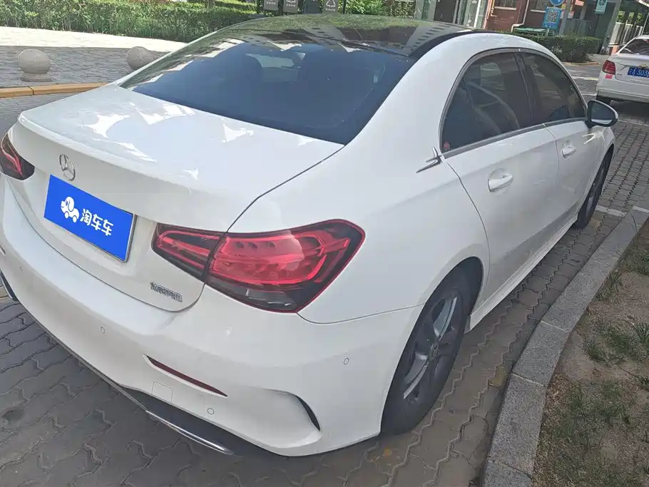 Mercedes-Benz A-Class 2020 Facelift A 180 L Sport Sedan фото 3