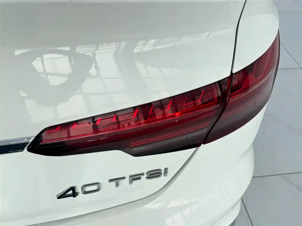 Audi A4L 2020 40 TFSI Fashion Dynamic Edition фото 17