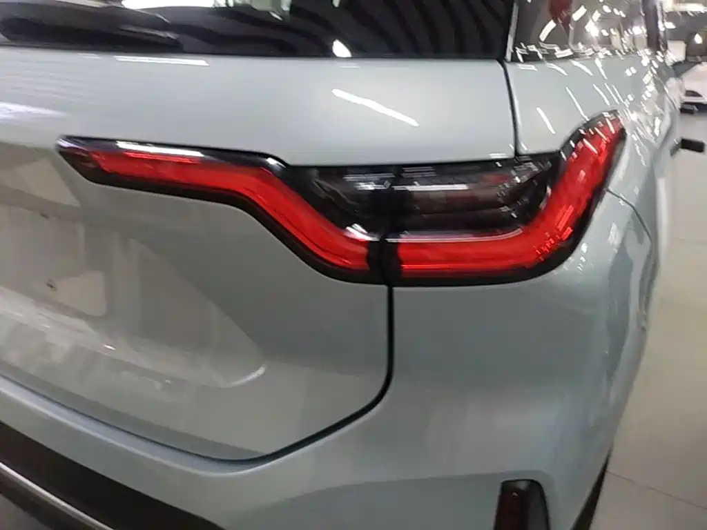 Фото 8 - NIO ES6
