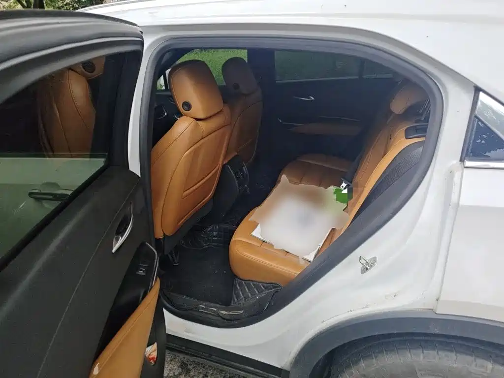 Cadillac XT4 2023 2022 28T FWD Premium