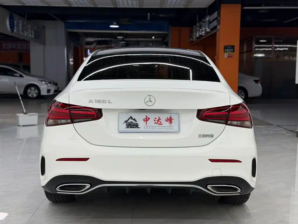 Mercedes-Benz A-Class 2022 A 180 L фото 5