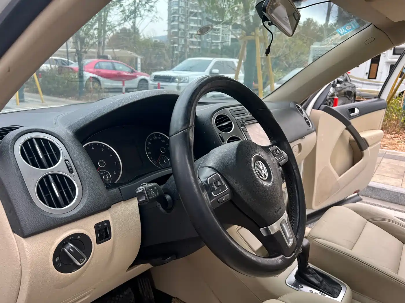 Volkswagen Tiguan 2012 2.0TSI Automatic 4WD Elite Edition фото 19