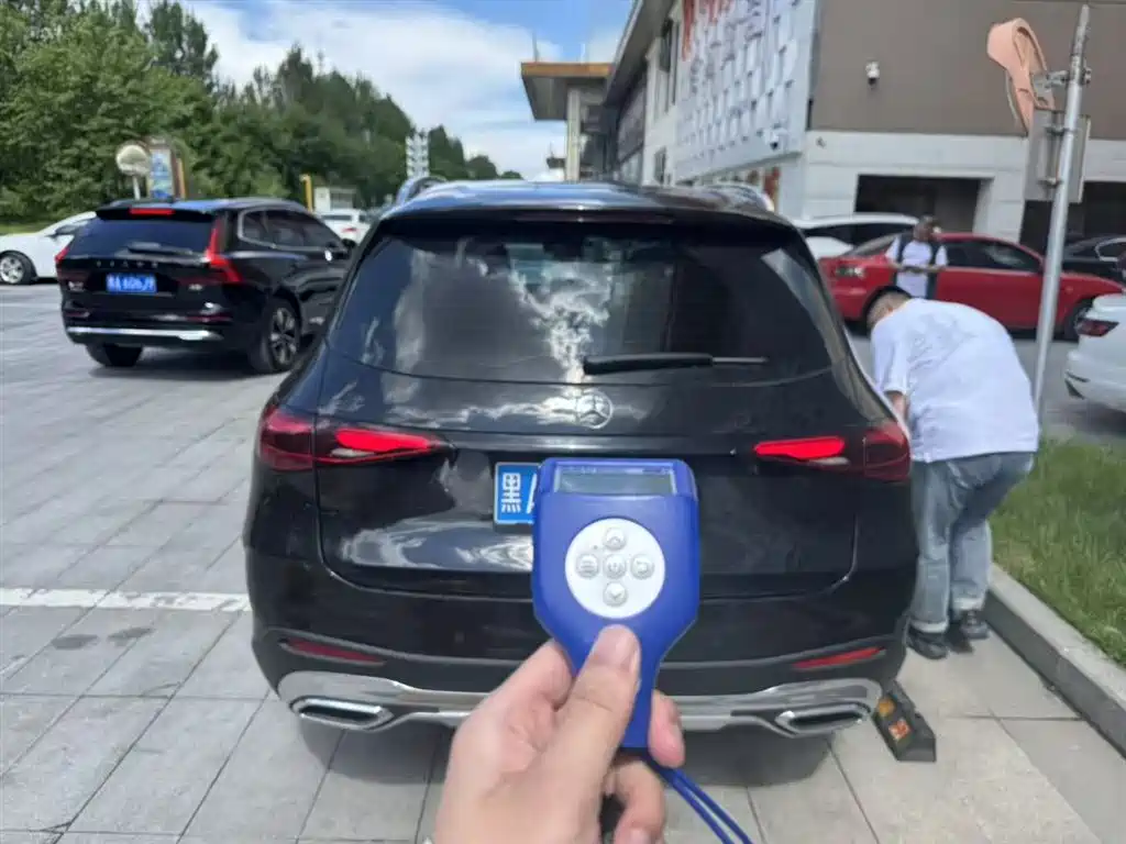 MERCEDES-BENZ GLC