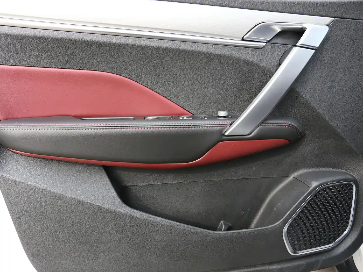 GEELY AUTOMOBILE BINYUE