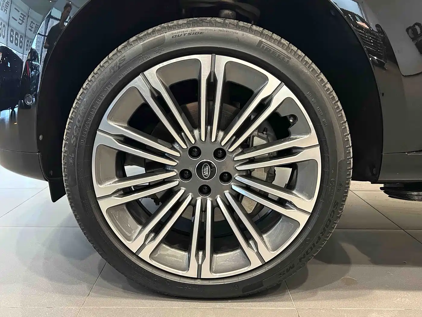Land Rover Range Rover 2025 2025 3.0 L6 400PS Genesis Extended Wheelbase